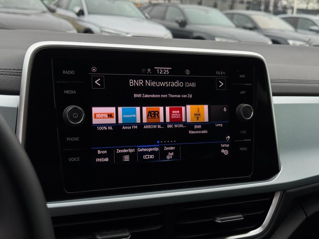 Volkswagen T-roc 1.0 tsi goal edition * stoelverwarming * carplay * camera