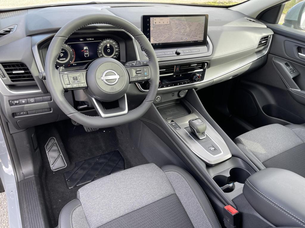 Nissan Qashqai 1.3 mhev xtronic n-connecta cold pack