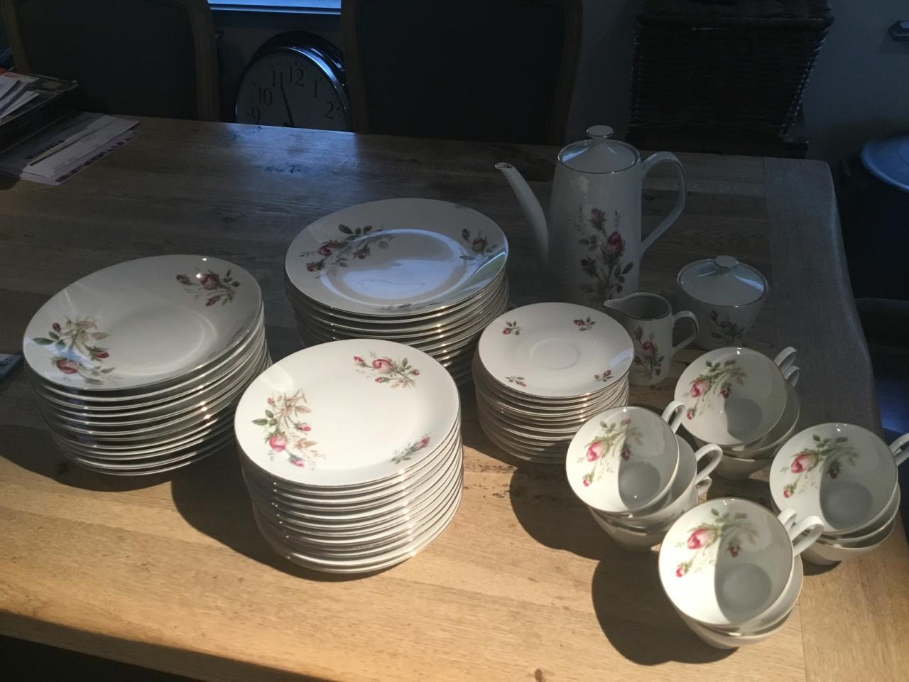 Rozenservies 12 delig