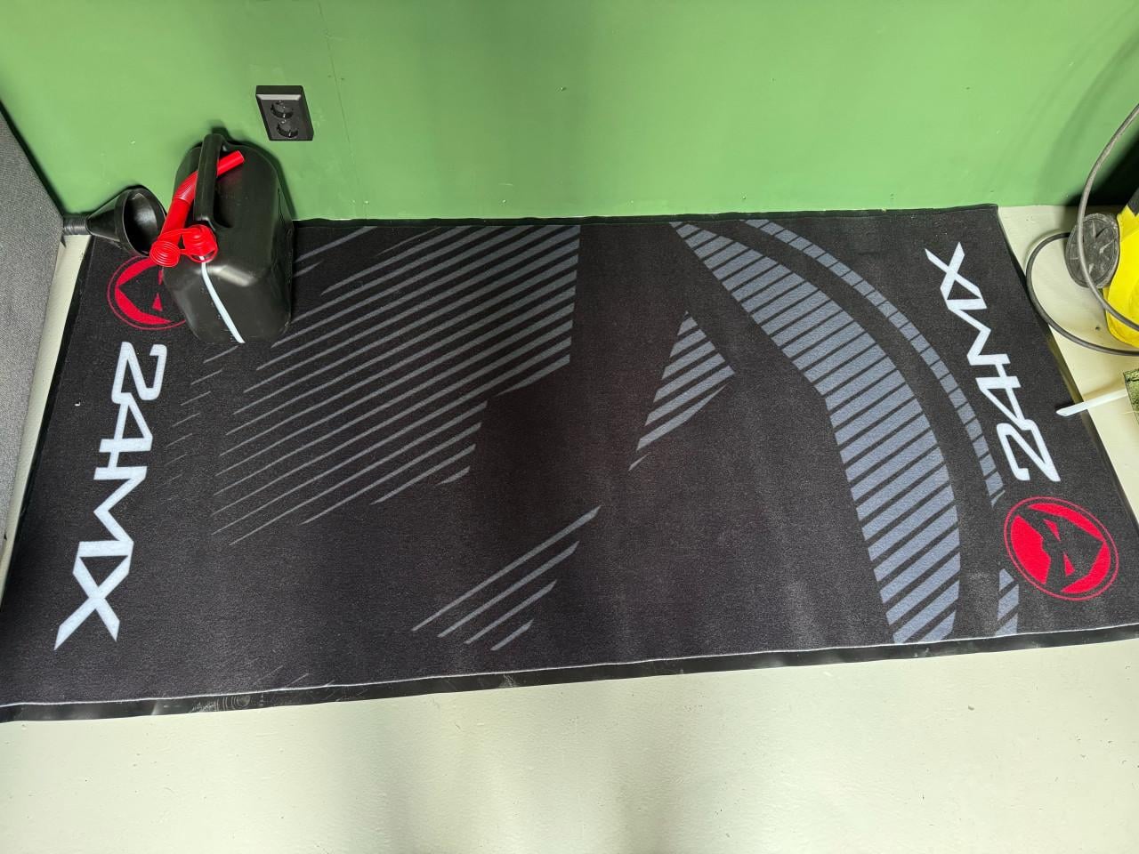 Te koop: twee nieuwe milieu matten