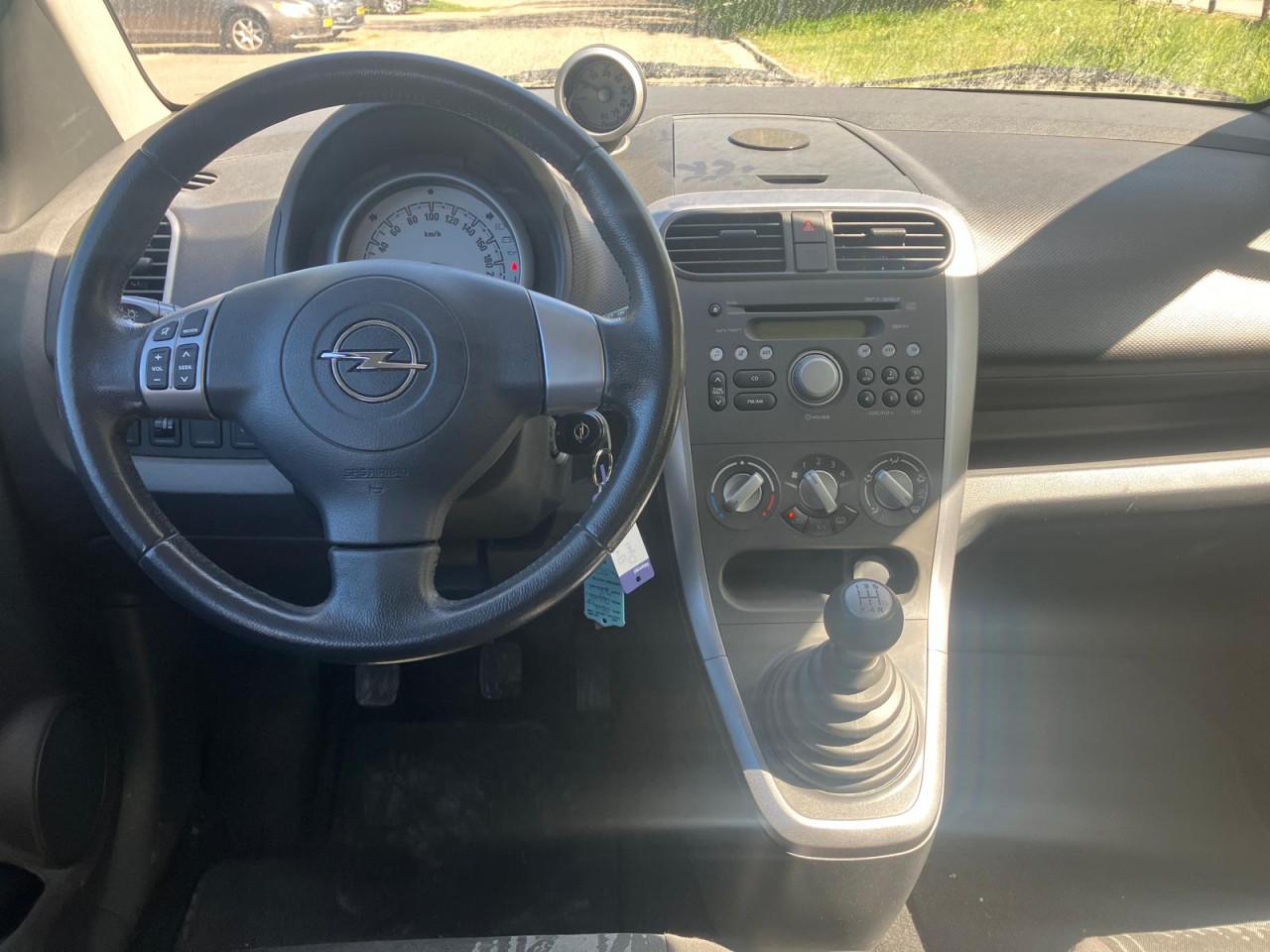 Opel Agila 1.0