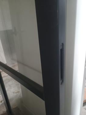 Moderne zwarte deuren met glas – set van 2 stuks