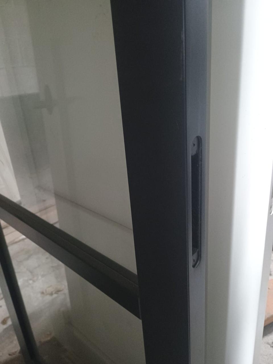 Moderne zwarte deuren met glas – set van 2 stuks