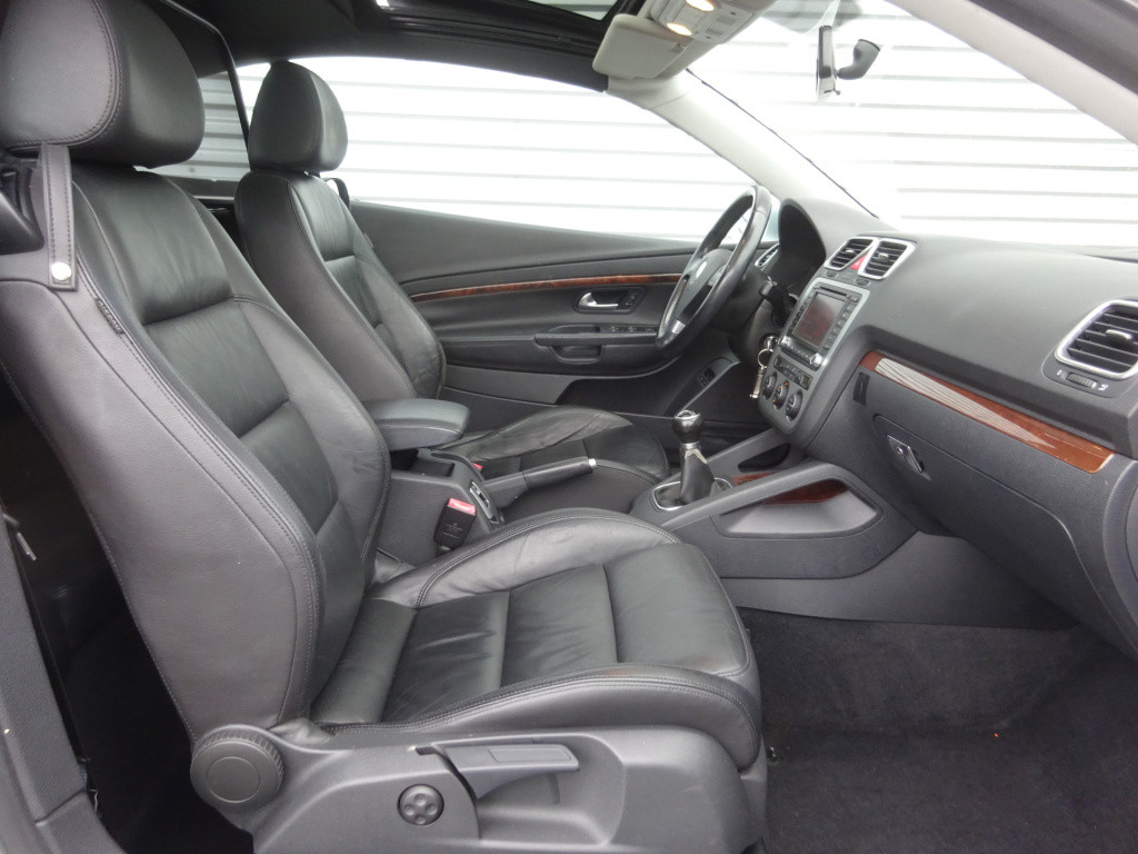 Volkswagen Eos 2.0-16v fsi climate control / stoelverwarming / cruise contr