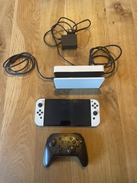 Nintendo Switch Oled met controller