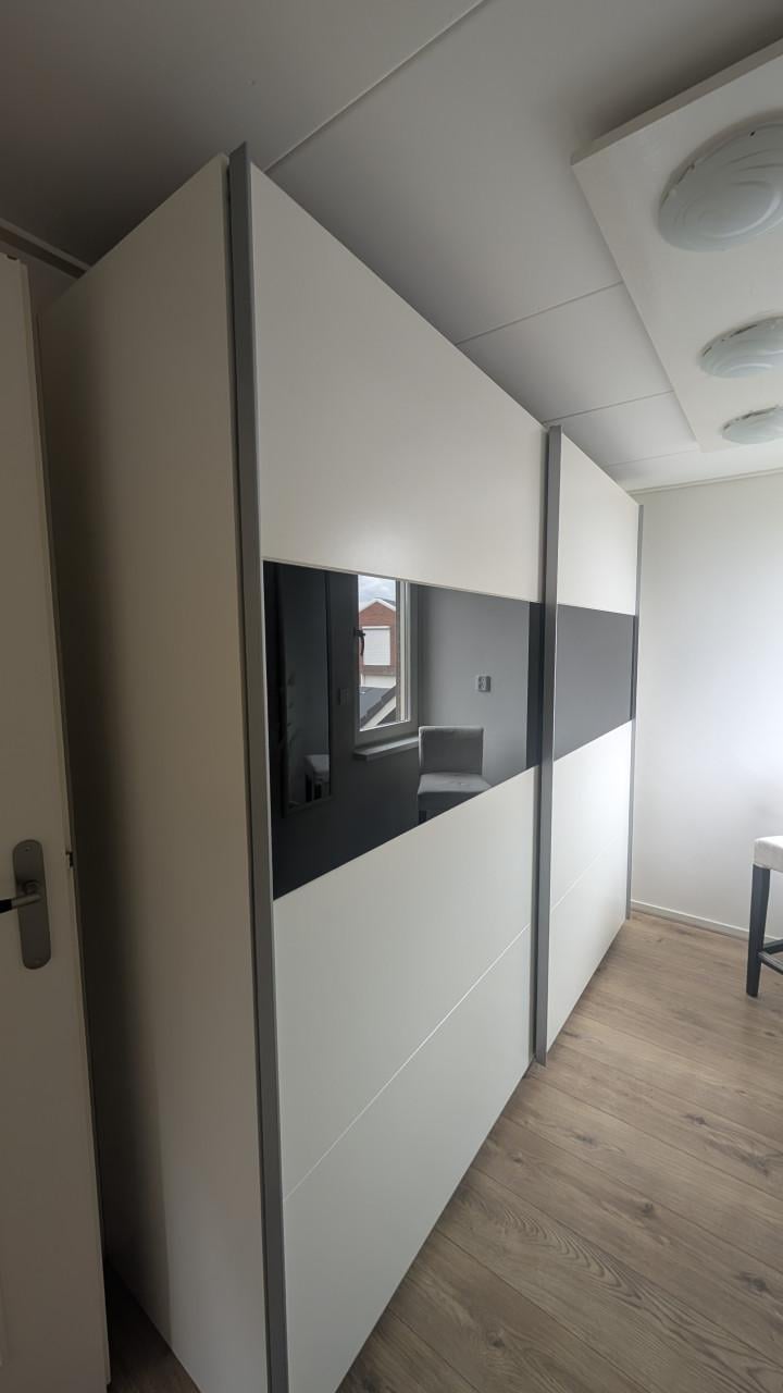 Mooie kledingkast
