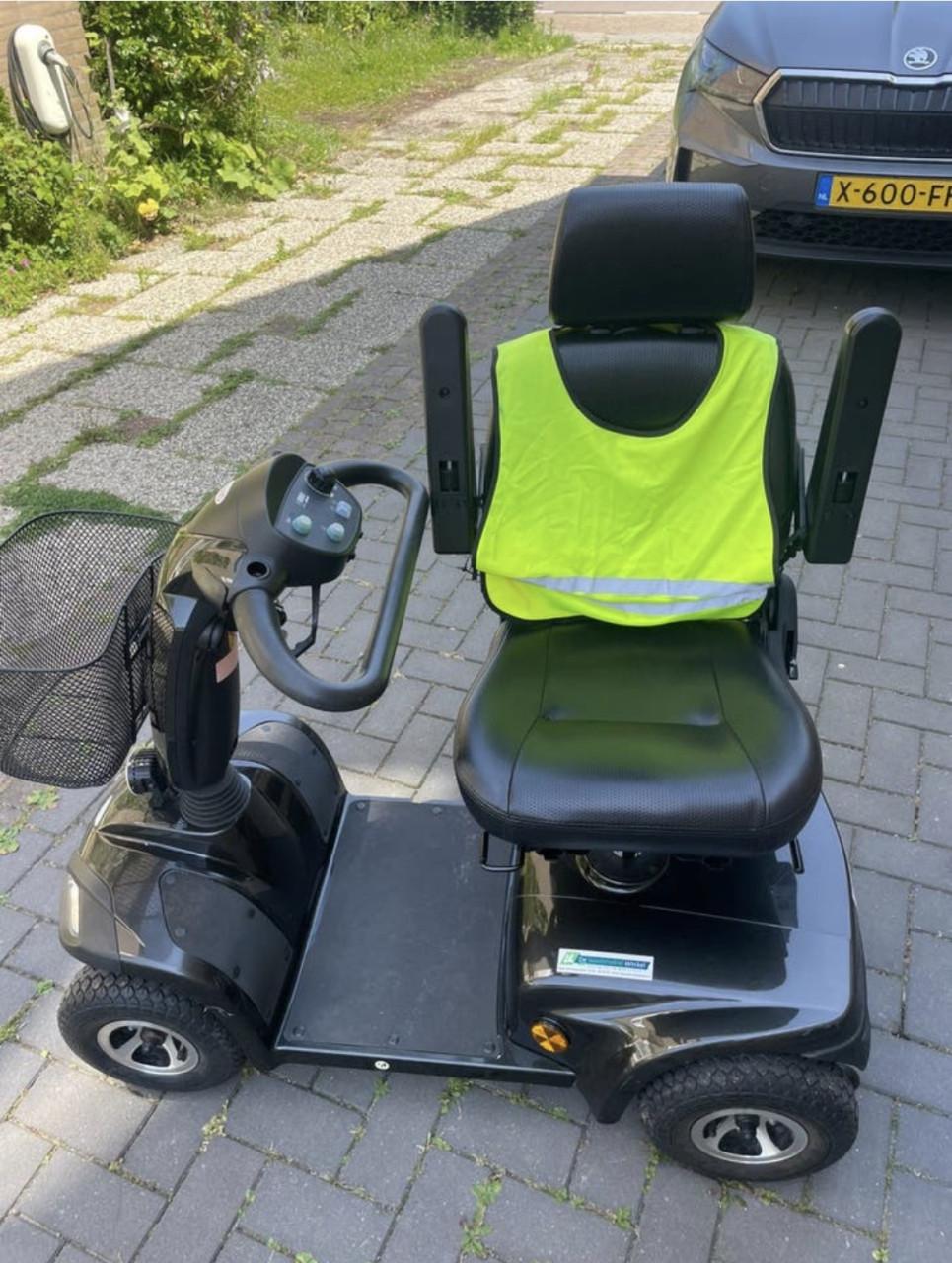 Scootmobiel ST4D, actieradius 25km
