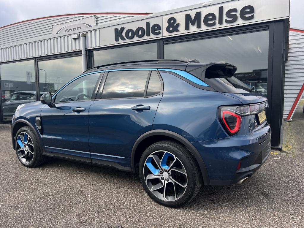 Lynk & Co 01 1.5 261pk phev plug inn hybrid , trekhaak ,pano dak,car play