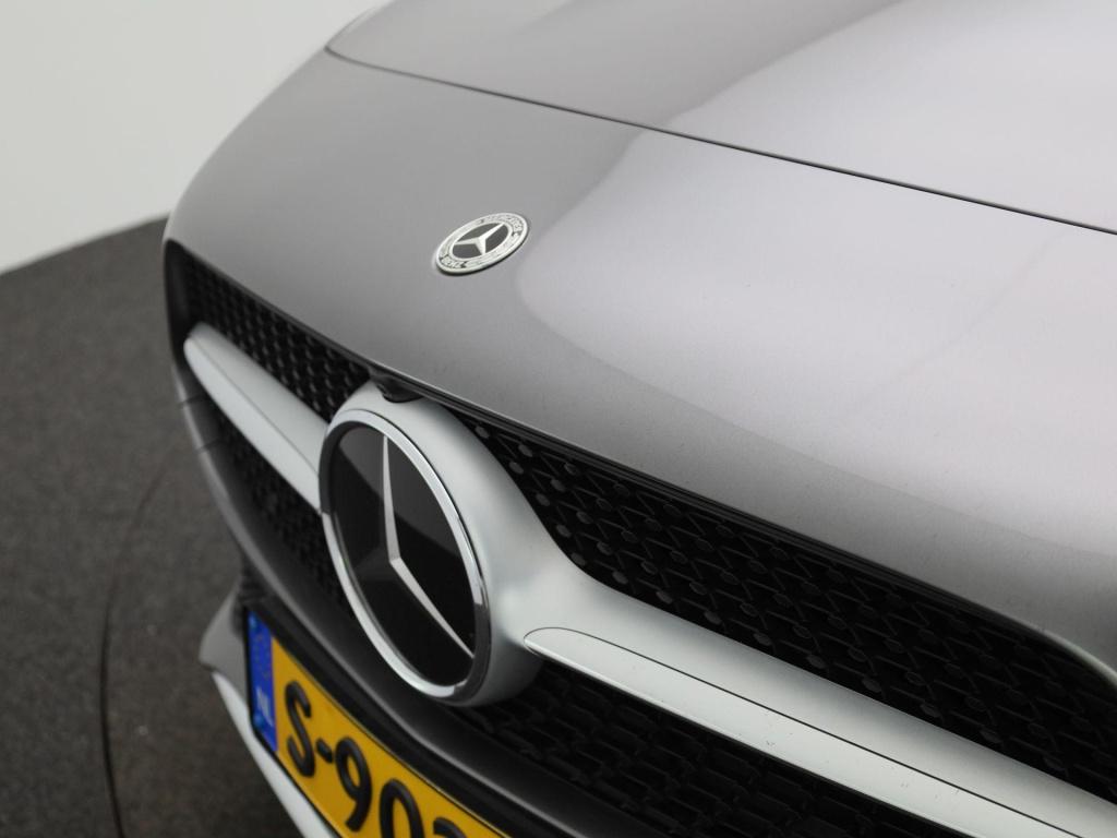 Mercedes-Benz Cla 250 e luxury line | automaat | panoramadak | apple carpla