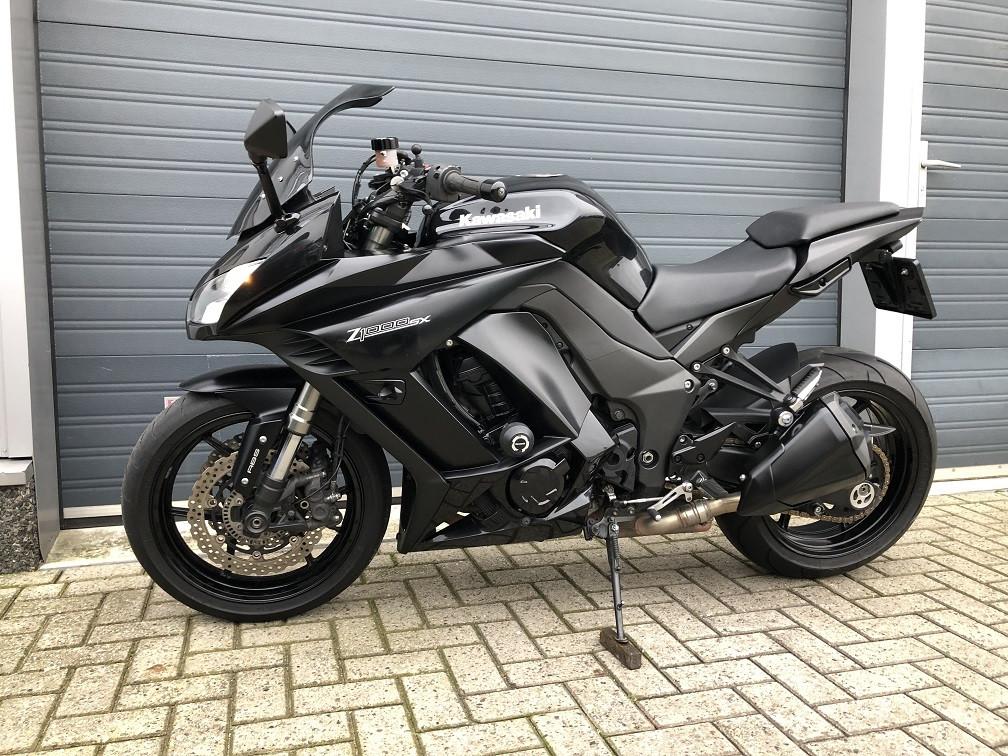 Kawasaki Z1000SX uit 2013 met 37dkm, nette staat, diverse extra's €6295,-