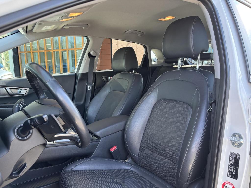 Hyundai Kona ev premium 64 kwh