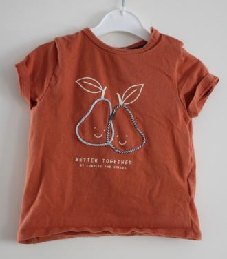 Bruin shirt met peren print maat 80