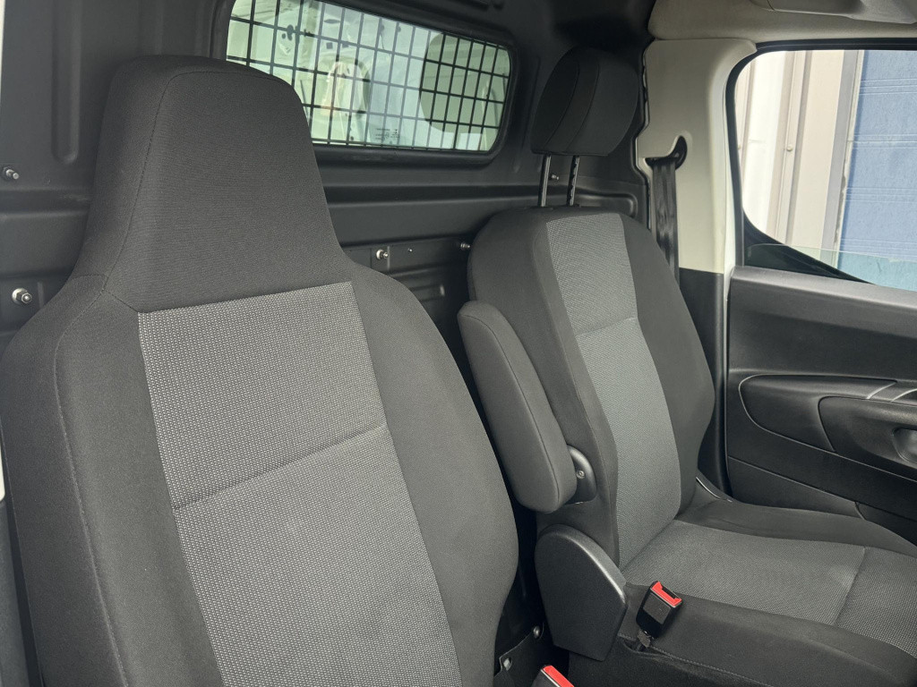 Peugeot Partner 1.5 bluehdi premium airco / cruise controle / navi / n.a.p 