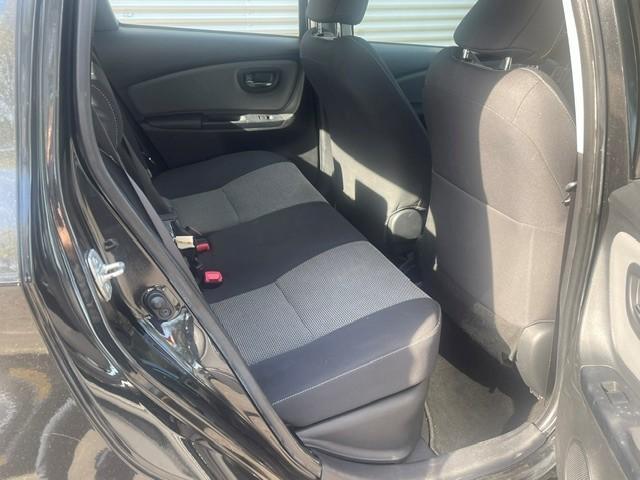 Toyota Yaris 1.5 hybrid trend bi-tone