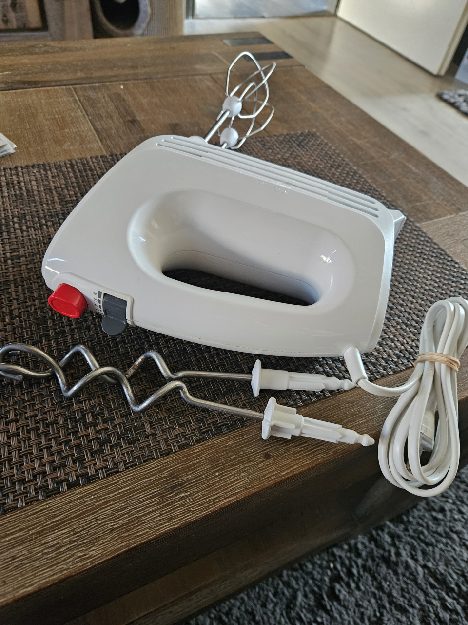Mooie en werkende Bosch clever Mixx handmixer in nette staat