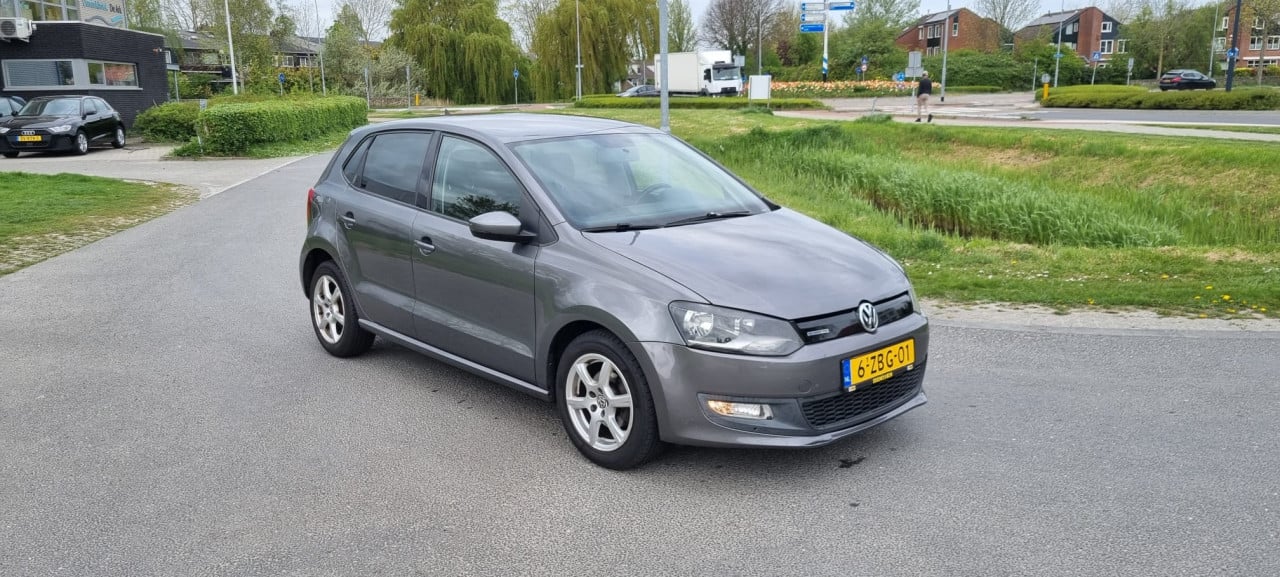 Volkswagen polo 1.2 tsi 2012