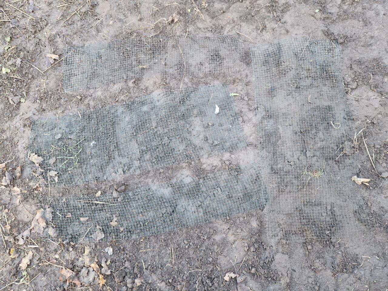 Kippengaas in goede staat, ongeveer 25 meter totaal