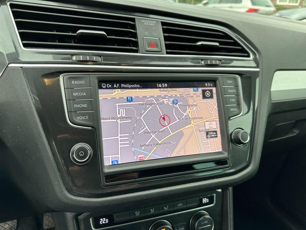 Volkswagen Tiguan 1.4 tsi comfortline wegklapbare trekhaak 1e eigenaar pdc