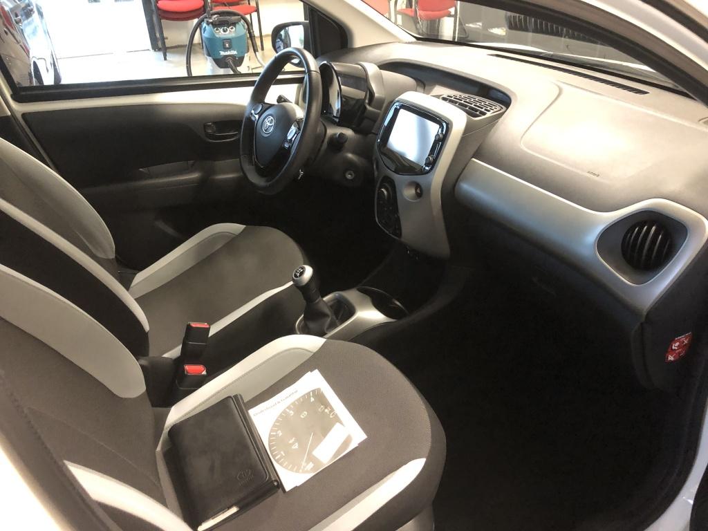Toyota Aygo 1.0 vvt-i x-play