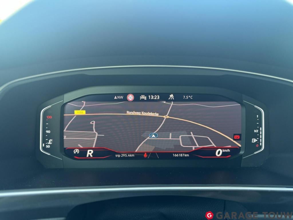 Volkswagen Tiguan 1.5 tsi r-line *btw, pano, el.trekh, orgnl