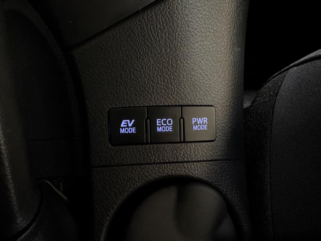 Toyota Auris 1.8 hybrid dynamic | navi | clima |