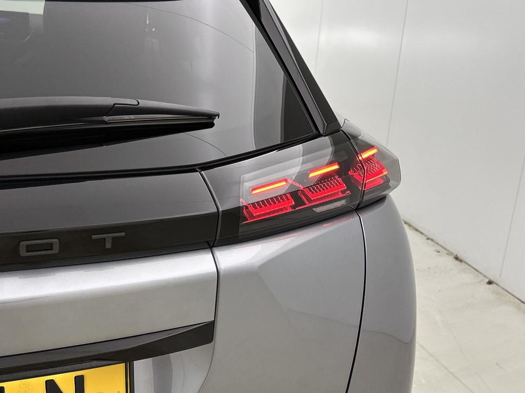 Peugeot 2008 130 pk automaat allure | rijklaar |