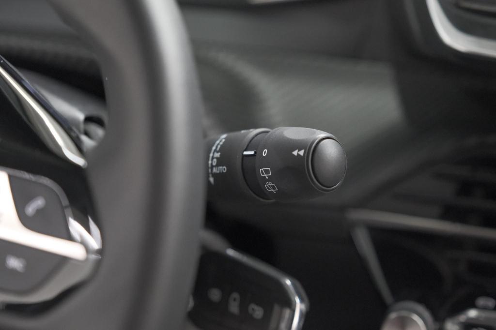 Peugeot 208 1.2 hybrid 110 e-dcs6 allure | apple carplay | parkeersensoren 