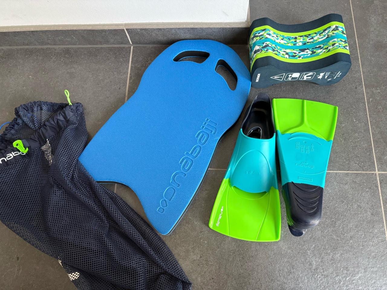 Flippers, pull buoy, board tbv zwemtraining