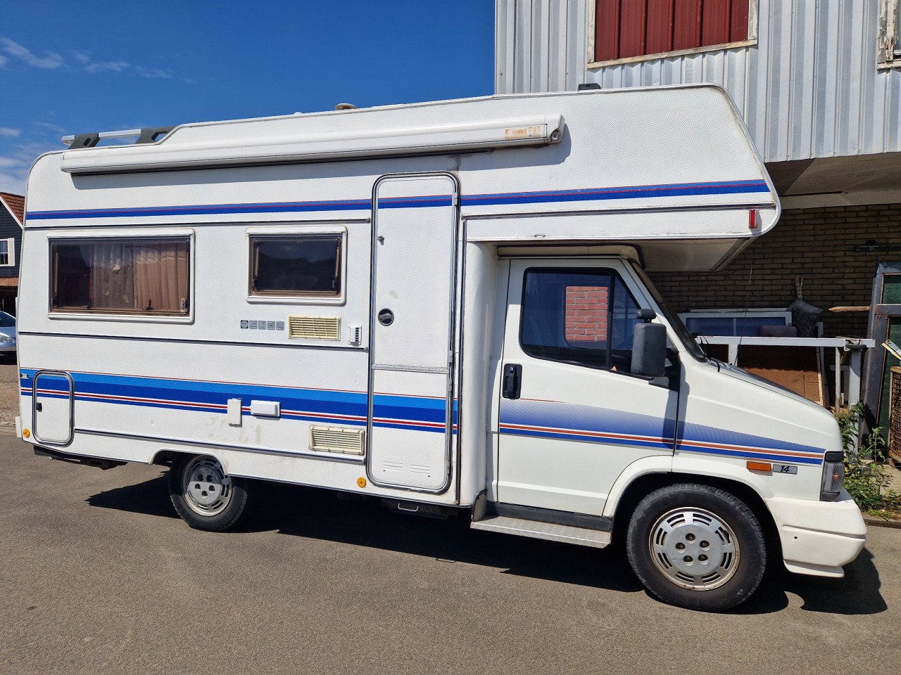 Keurig nette Fiat 290 camper