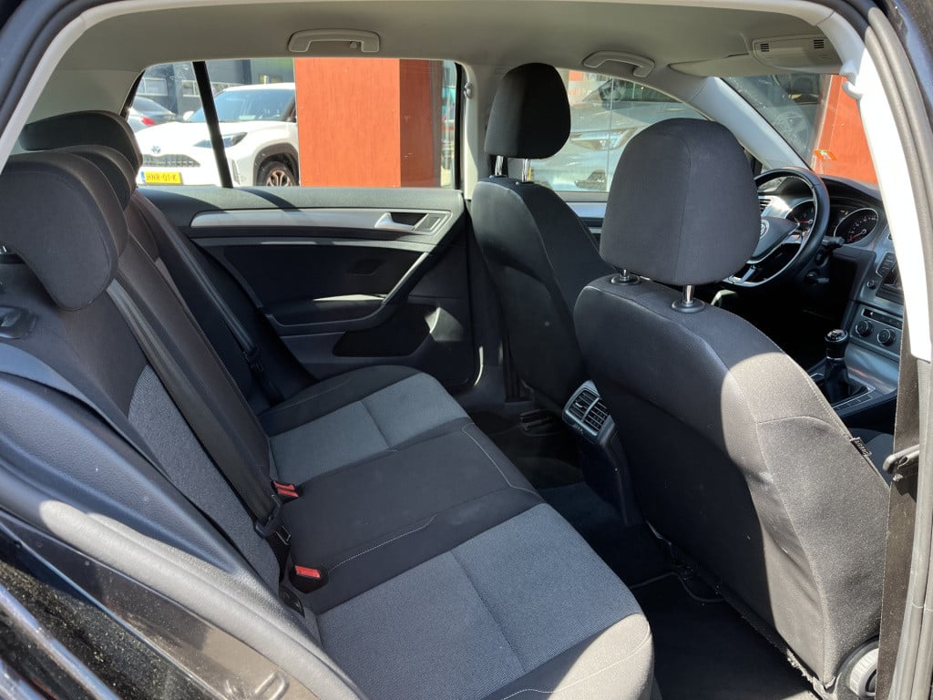 Volkswagen Golf 1.0 tsi edition