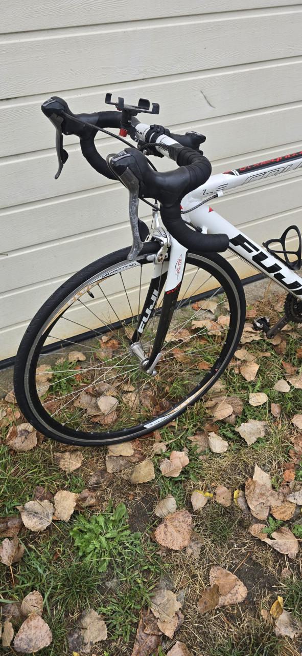 Fuji Roubaix 1.0 – Shimano 105 – maat 52