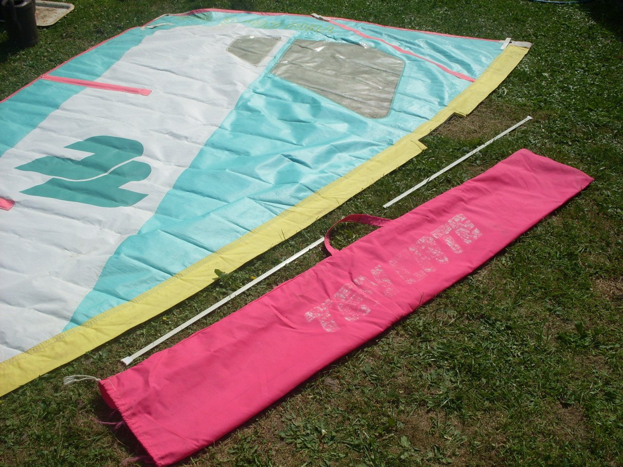 Surfzeilen en masten giek enz...
