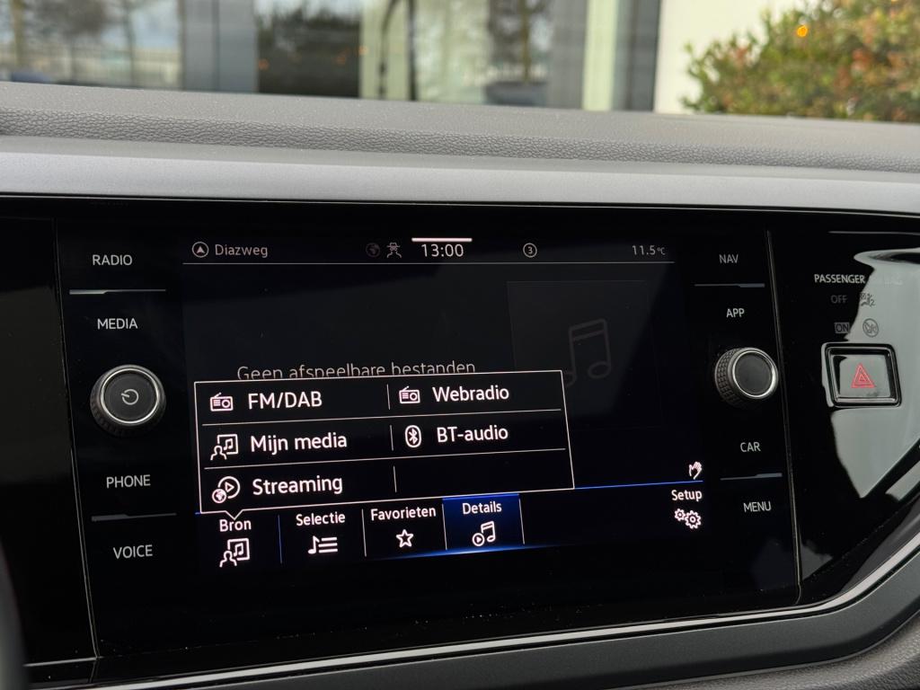 Volkswagen Taigo 1.0 tsi r-line * panoramadak * camera * led * clima