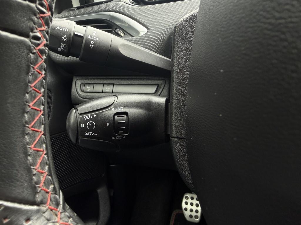 Peugeot 2008 1.2 puretech gt-line - trekhaak - parelmoerwit -