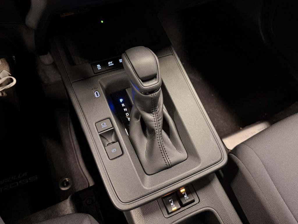 Toyota Corolla Cross hybrid 140 active
