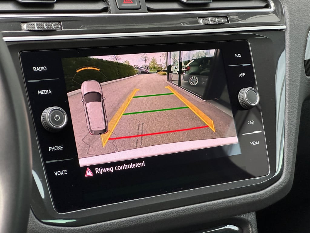 Volkswagen Tiguan 1.5 tsi act 150pk r-line | virtual cockpit | camera | erg