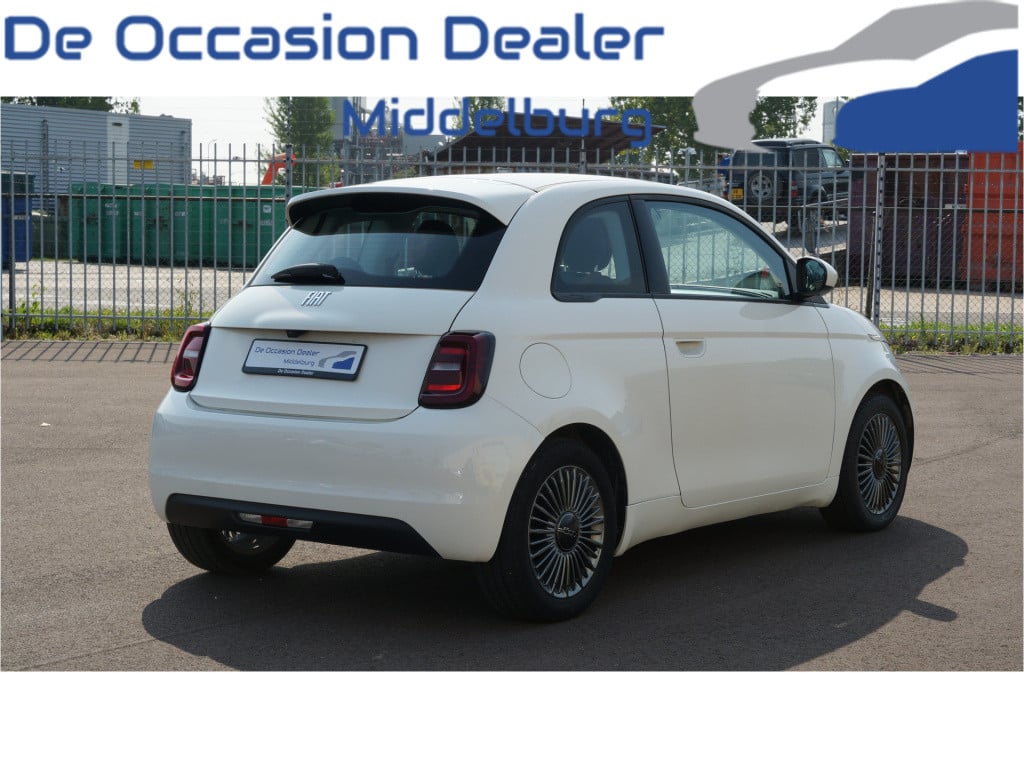 Fiat 500e icon 42 kwh rijklaar incl garantie
