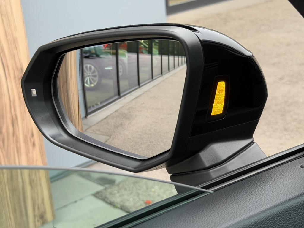 Audi Q3 35 tfsi 150pk s-tronic s-line | alcantara | keyless | dode hoek | e