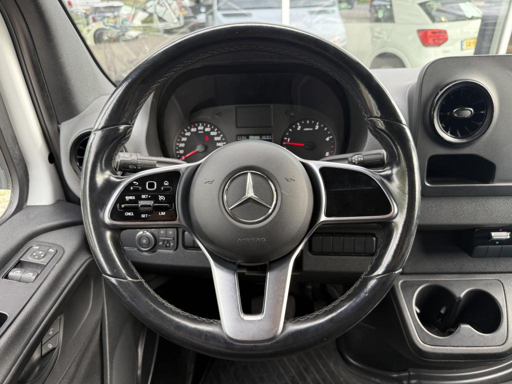 Mercedes-Benz Sprinter 319 1.9 cdi bakwagen met laadklep | zijdeur | cruise