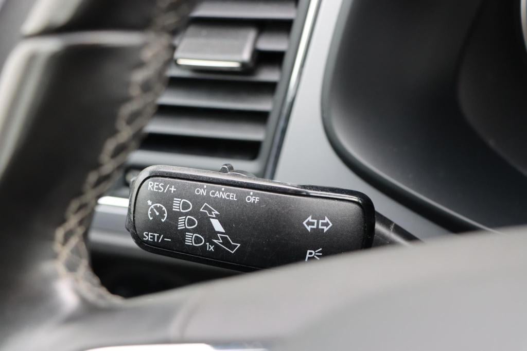 Seat Leon st 1.0 tsi style business intense dsg7