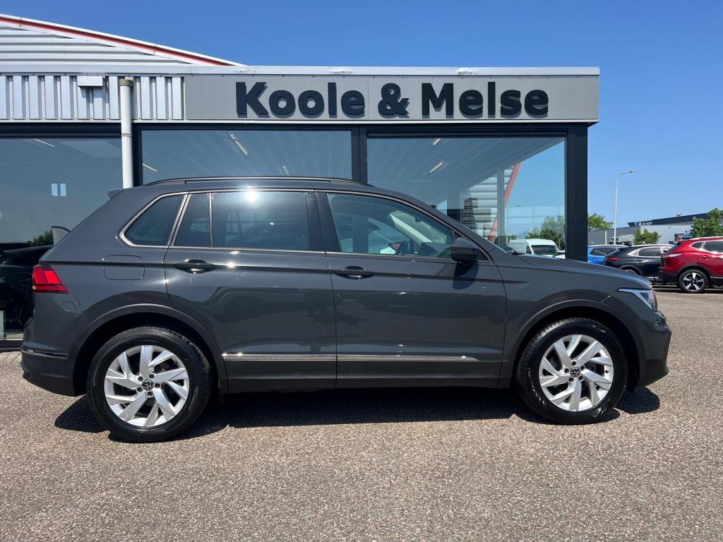 Volkswagen Tiguan 1.5 tsi 150pk dsg life elegance , trekhaak , adaptive cc 
