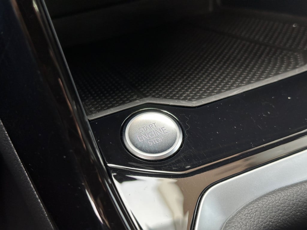 Volkswagen T-roc 1.5 tsi 150pk dsg r-line | camera | keyless | elek. achter