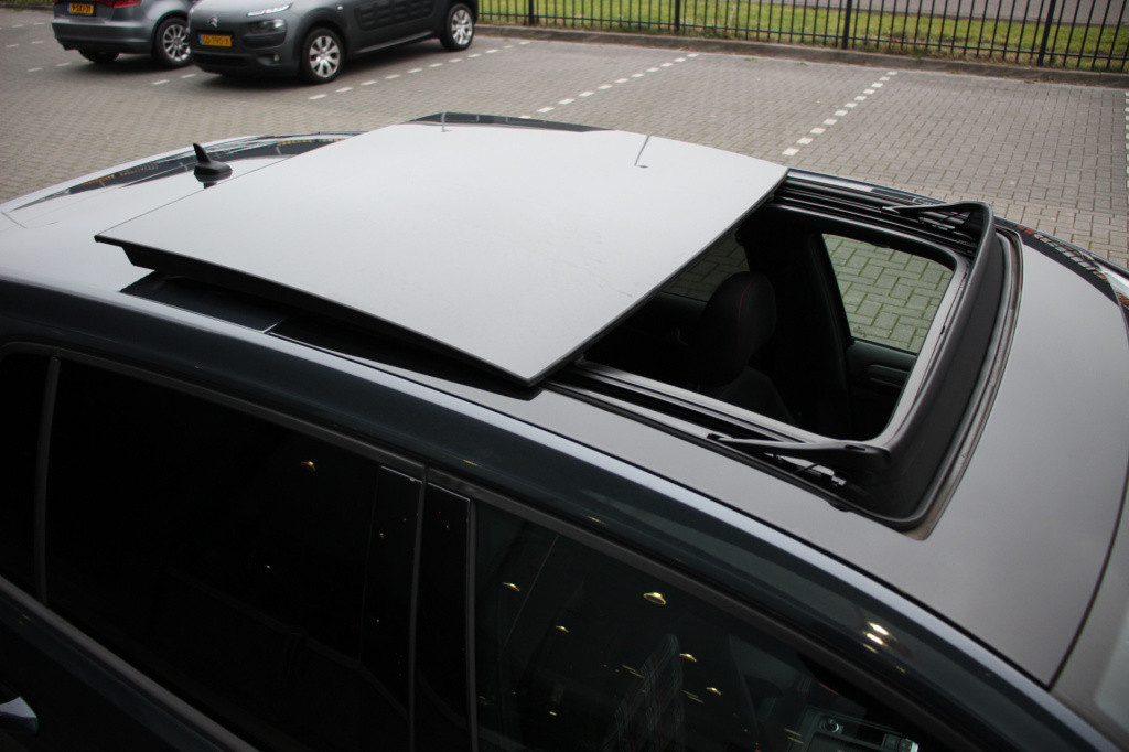 Volkswagen Golf 2.0 tsi gti | pano. | dynaudio