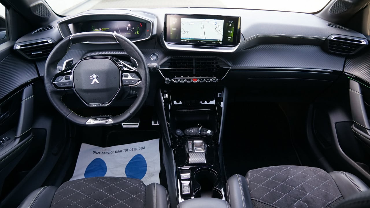 Peugeot 208 1.2 PureTech GT Pack Rijklar incl. Bovag garantie