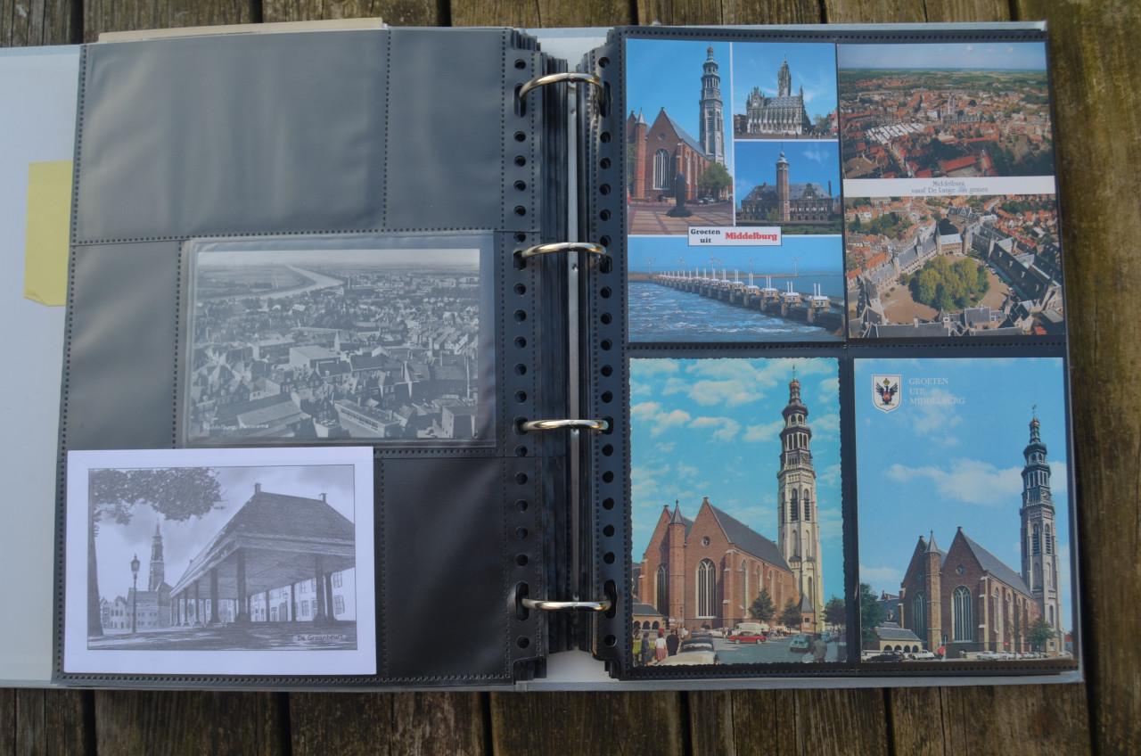 Map met 189 ansichten Middelburg na 1940 in goede staat