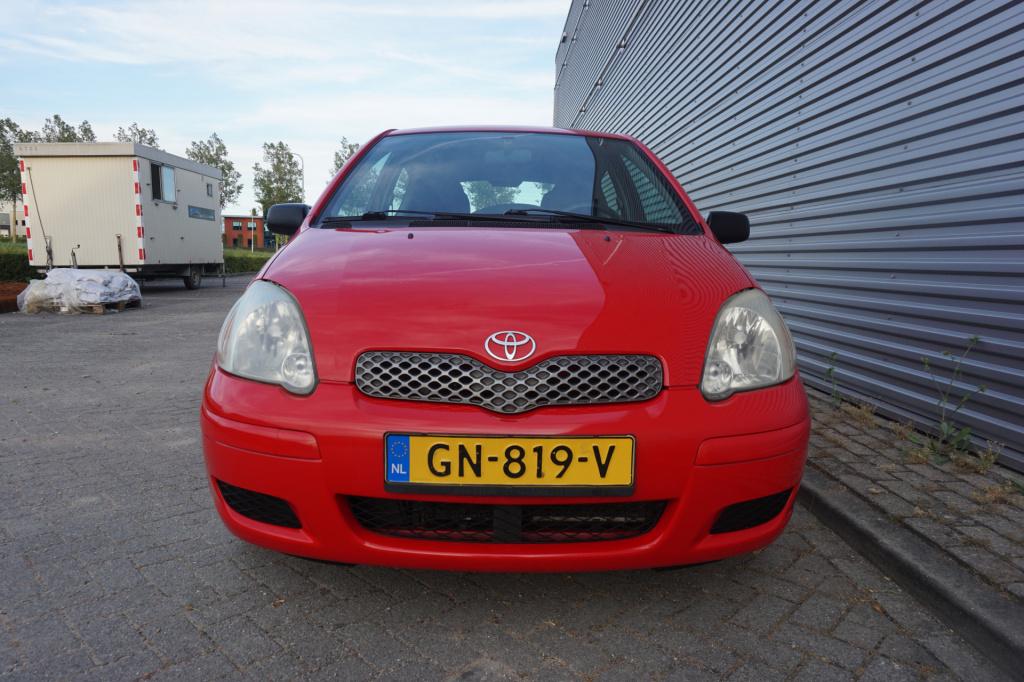 Toyota Yaris 1.0 vvt-i airco / elektr. ramen / apk t/m 06-2027
