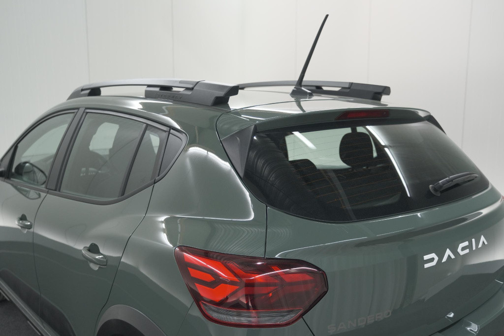 Dacia Sandero Stepway tce 90 expression | camera | dodehoekdetectie | navig