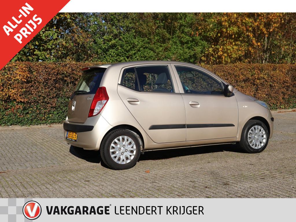 Hyundai I 10 1.1 dynamic automaat/1 jaar apk