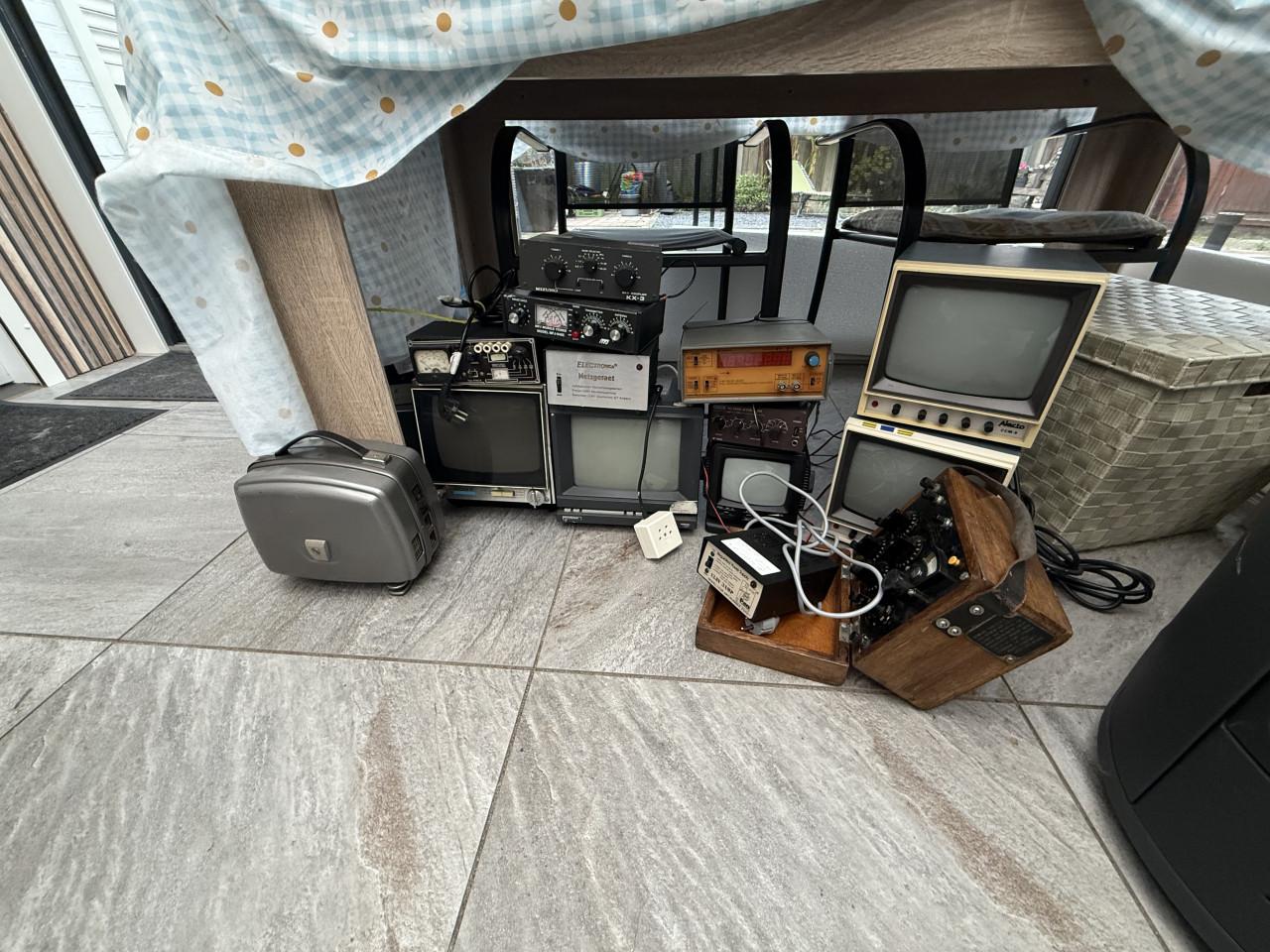 Diverse zendamateur apparatuur