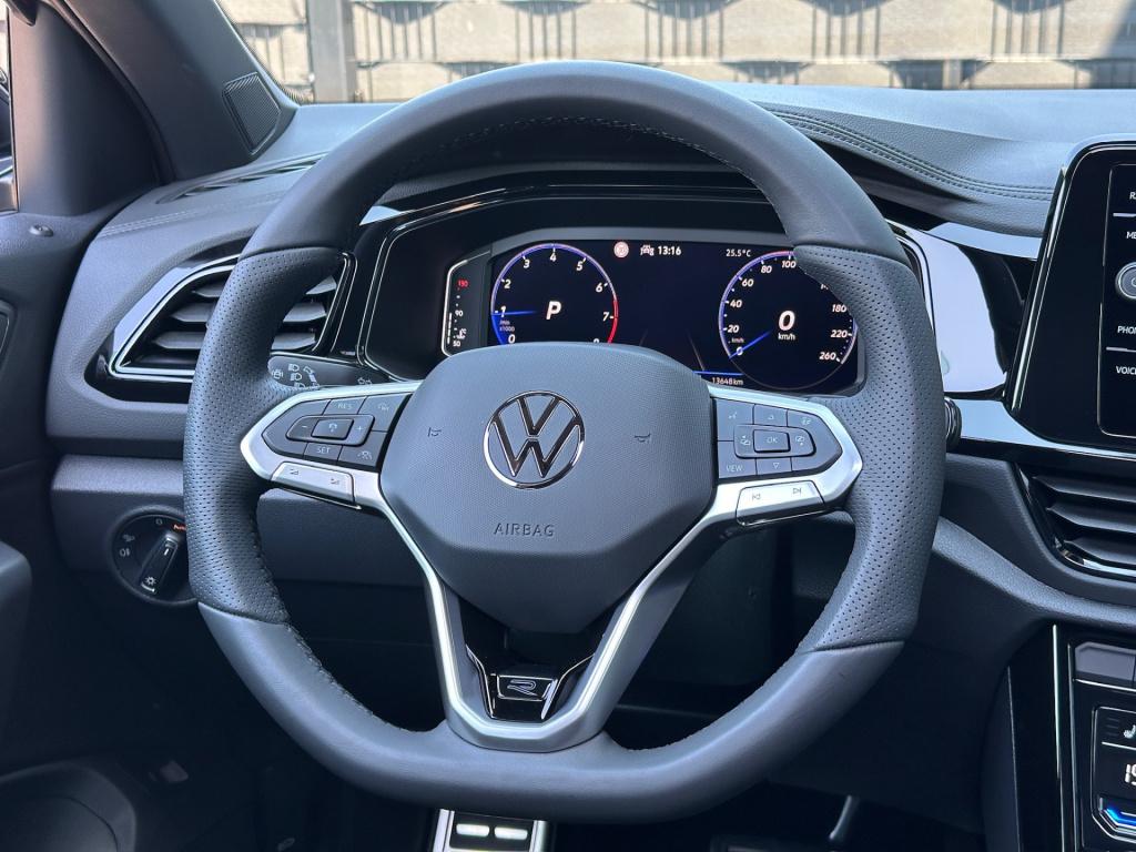 Volkswagen T-roc 1.5 tsi 150pk dsg r-line | black style | panoramadak | cam